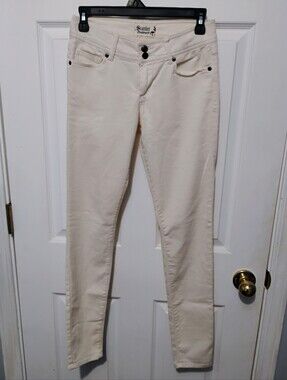Scarlet Boulevard Cream Colored Skinny Leg Pants
